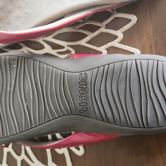 Vionic Sandals - Picture 2 of 3